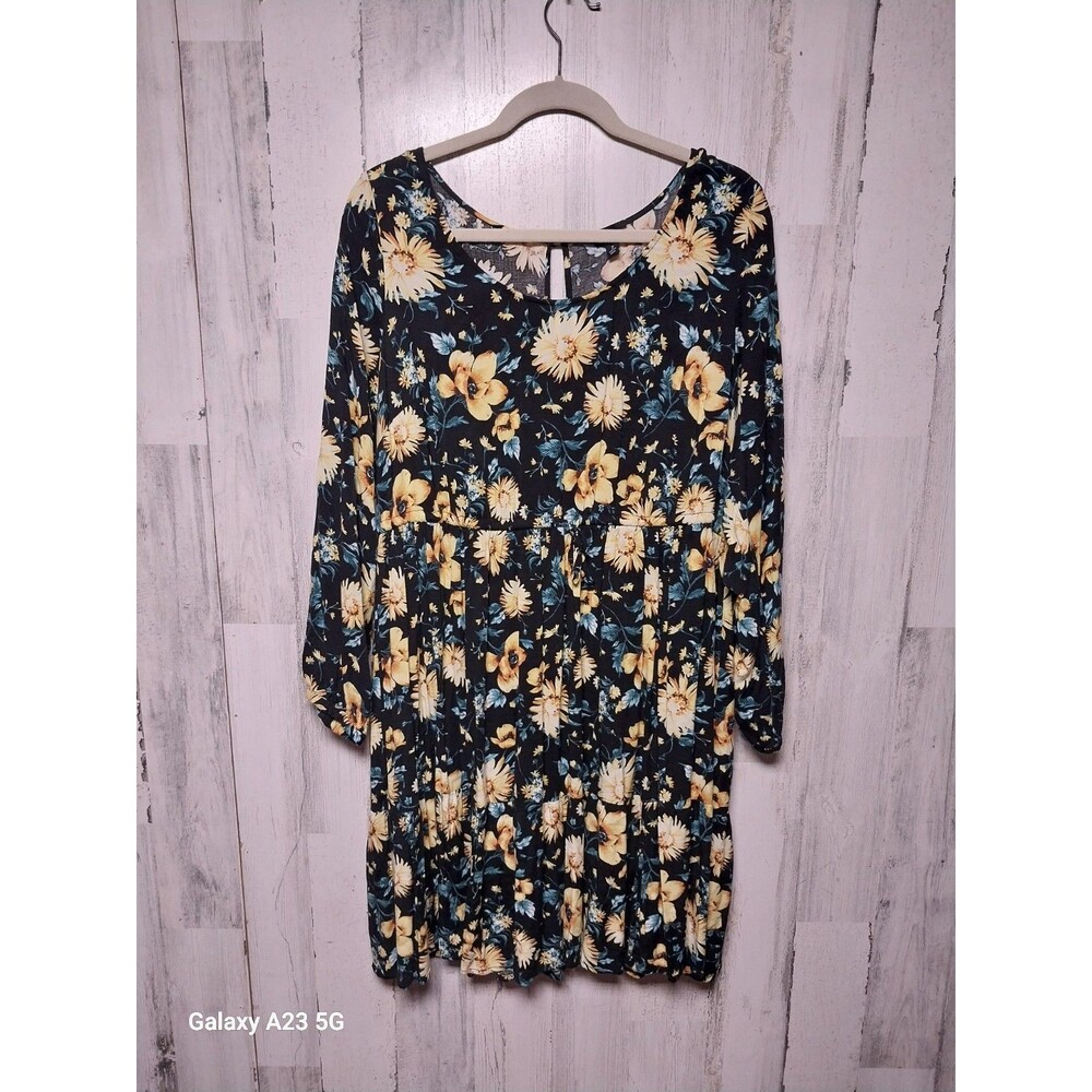 Torrid Floral Print Drawstring Waist Keyhole Dress, Size 2X